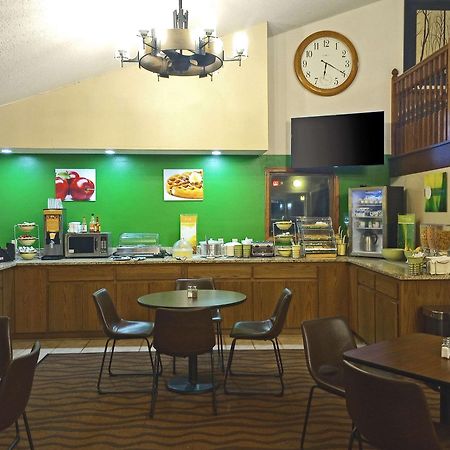 Quality Inn Atchison المظهر الخارجي الصورة